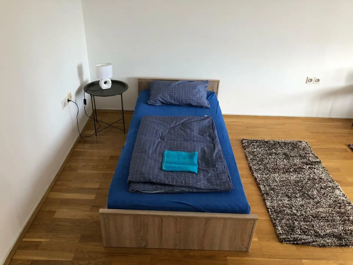 Roseman - Small Open Flat In The City Centre Apartment Ljubljana