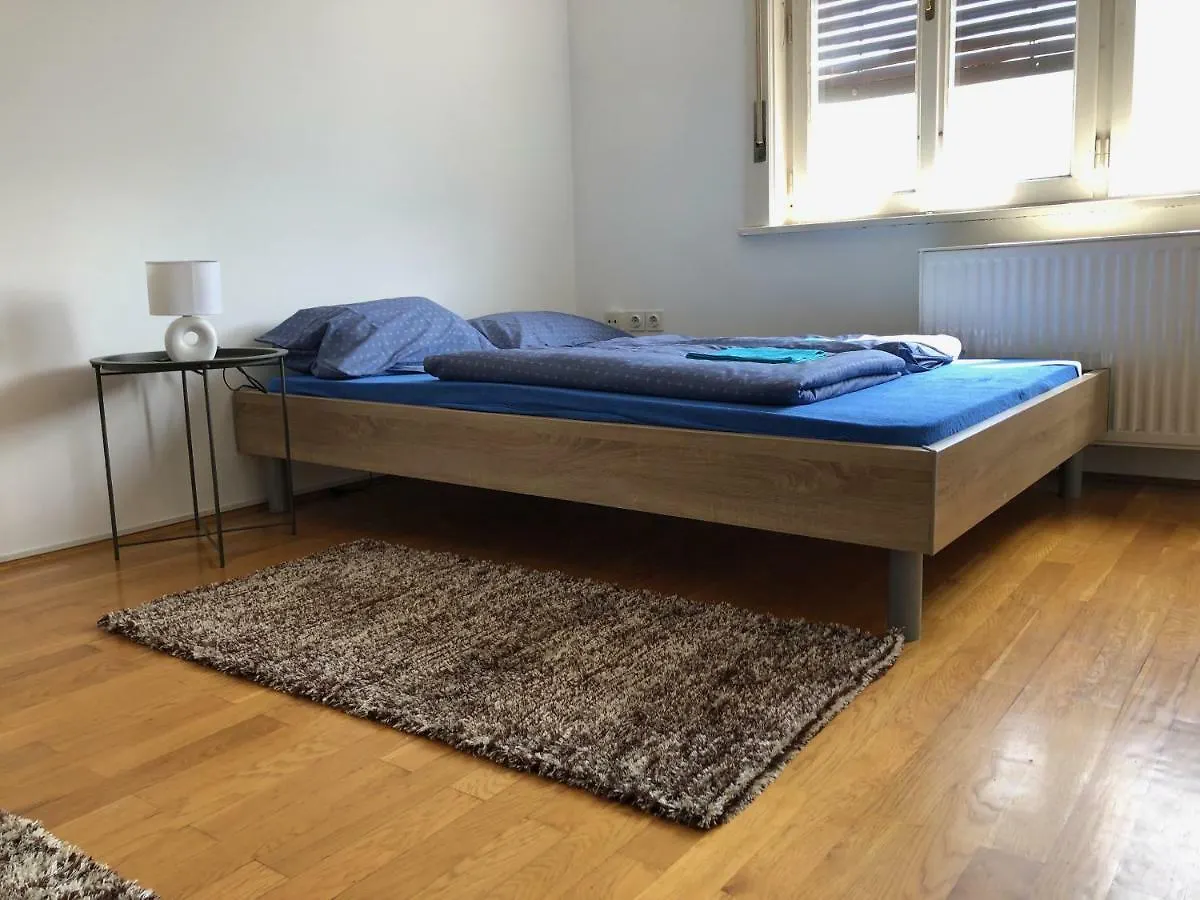 Roseman - Small Open Flat In The City Centre Apartment Ljubljana