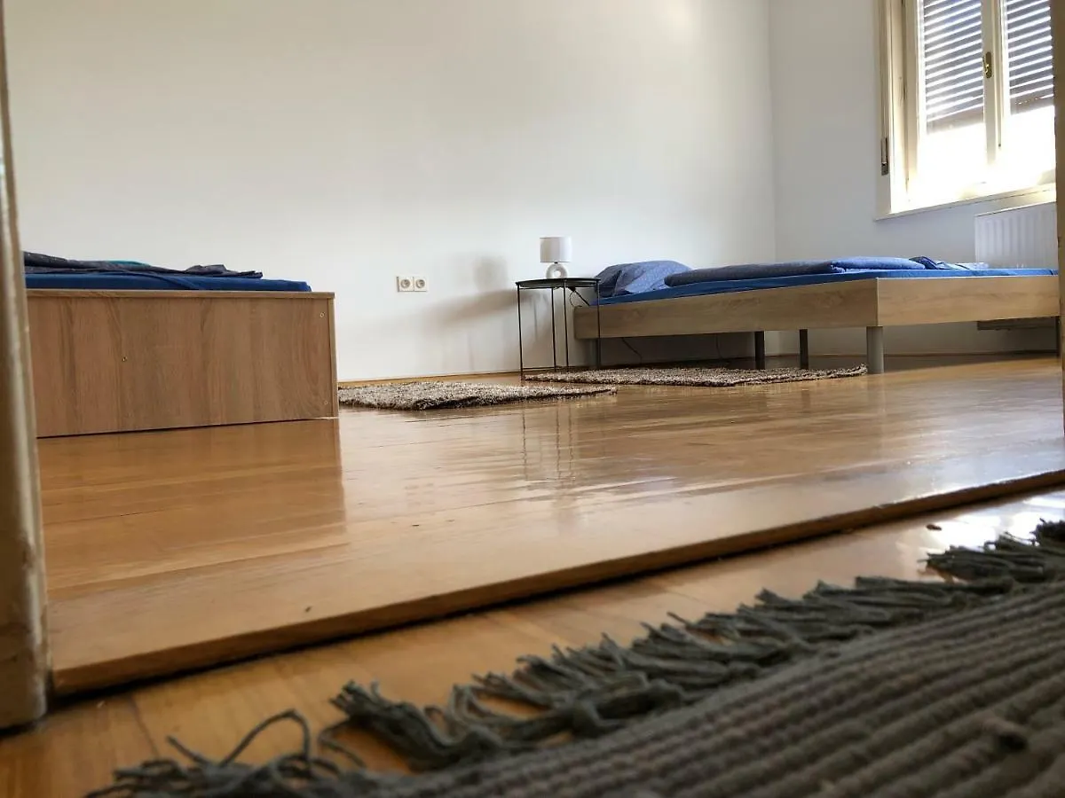 류블랴나 Roseman - Small Open Flat In The City Centre 아파트